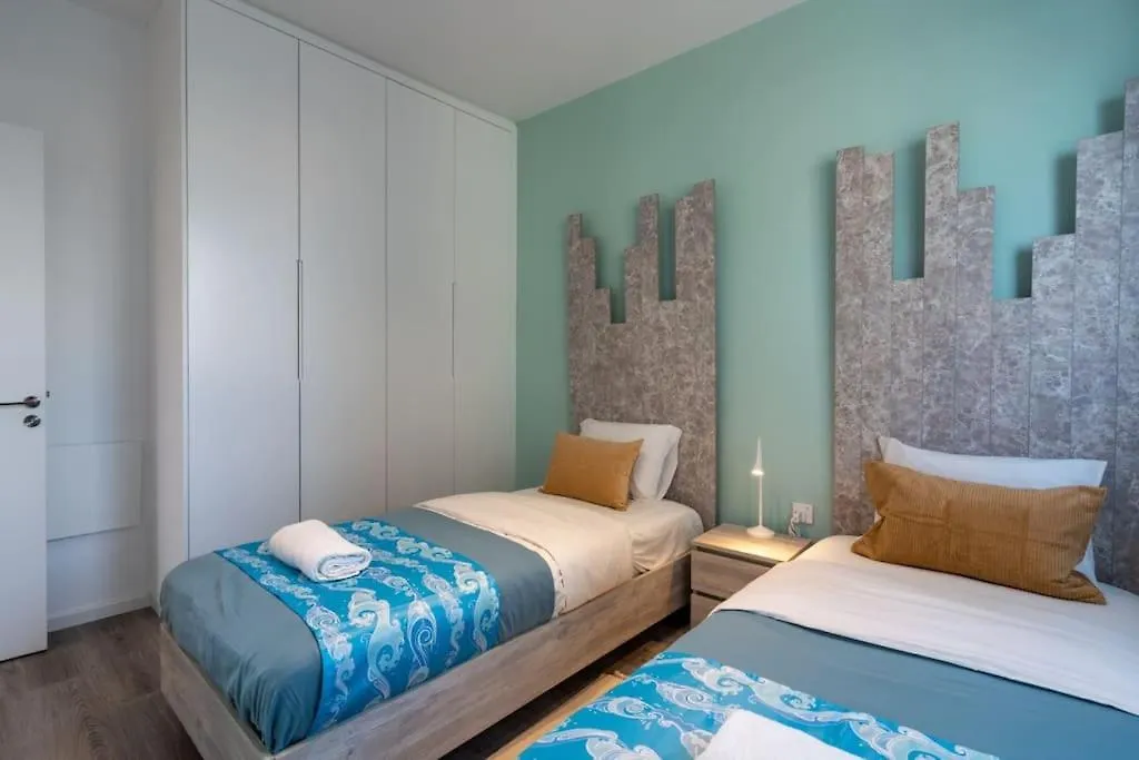 Beachcomber 2-Bedroom Apartment In Larnaca Kypr